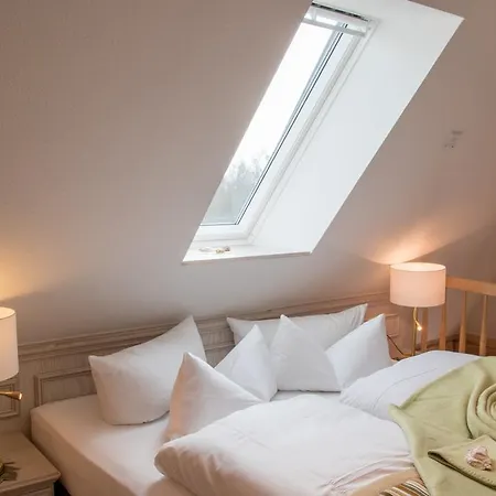 Hotel Romantik Fischerwiege 4*