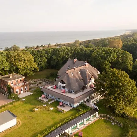 Romantik Fischerwiege Отель 4*